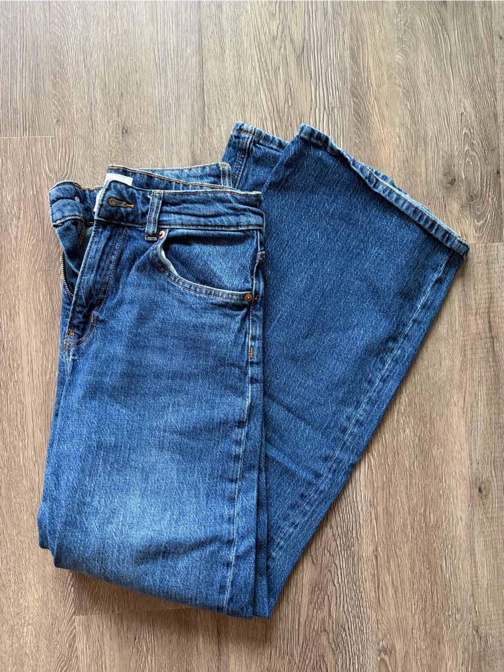 H&M women’s Straight Dark Blue Denim Jeans